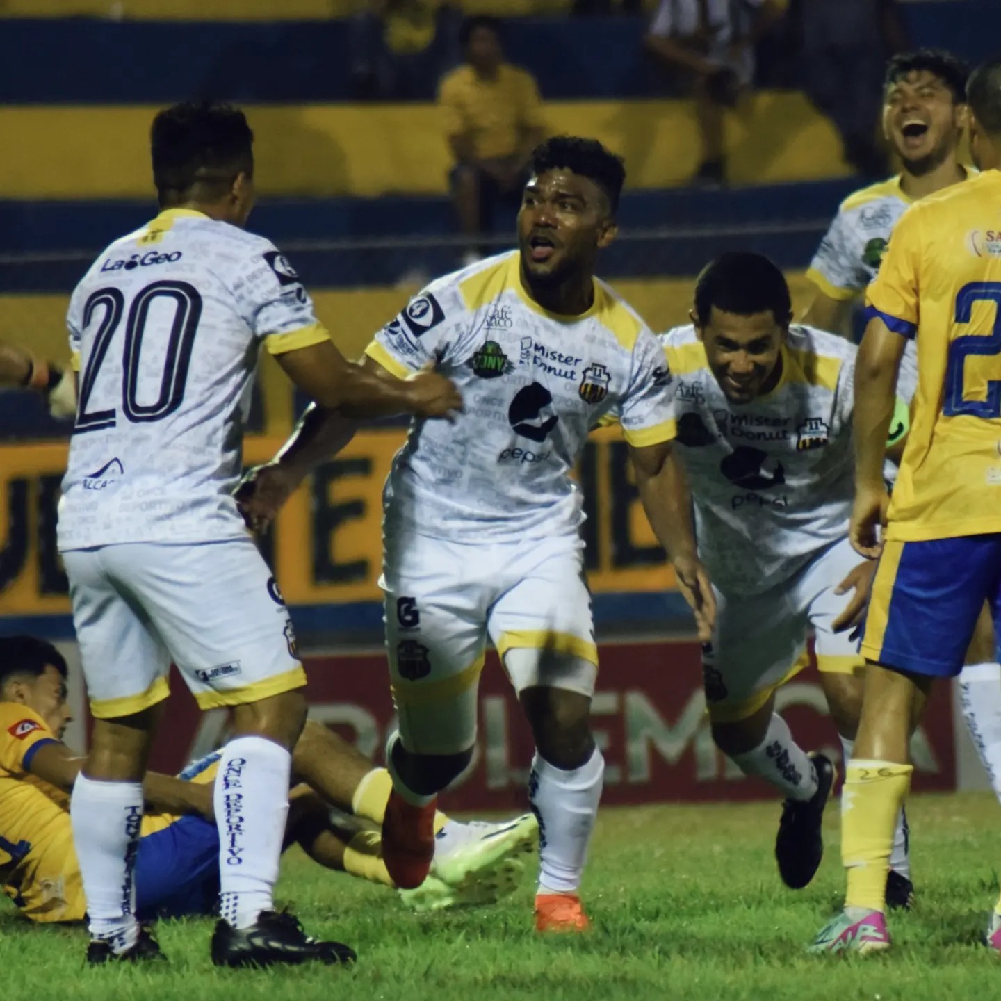Once Deportivo triunfa sobre Limeño