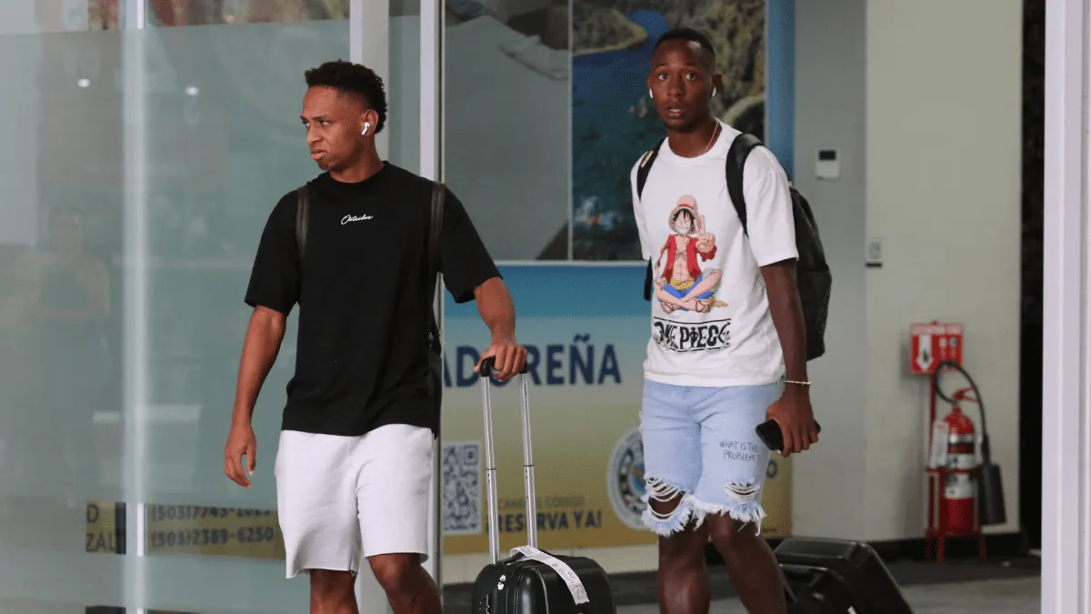 Bryan y Mayer Gil se unirán a la Selecta para enfrentar a Honduras.