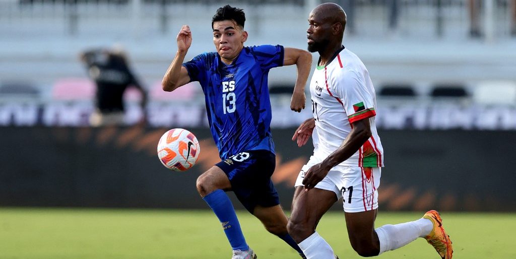 Hugo Pérez, hablo del regreso de Leonardo Menjívar al Fútbol Salvadoreño.