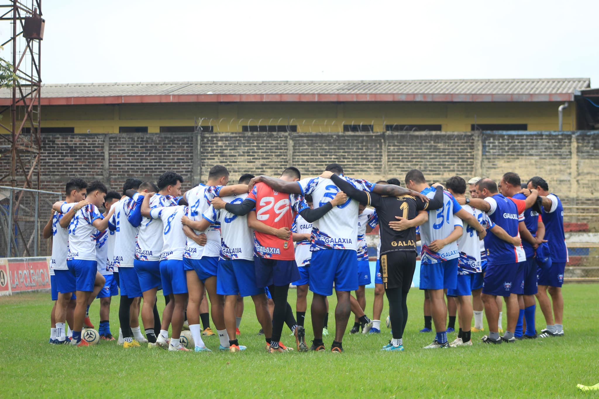 Firpo recibió autorización temporal para jugar de noche.