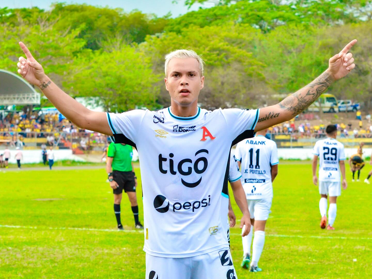 Alianza mantiene el liderato del Clausura, tras vencer al Platense