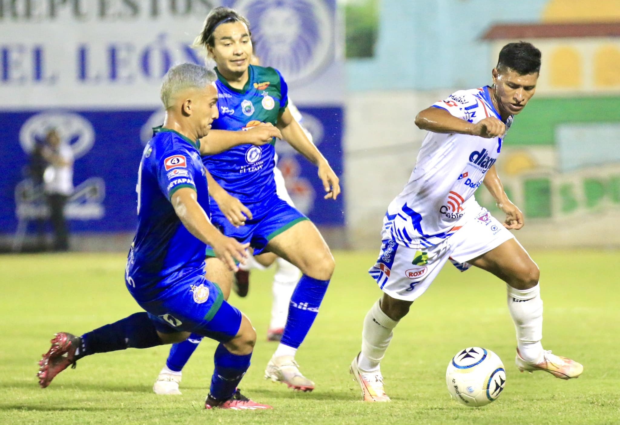 Firpo presentó la lista de renovados