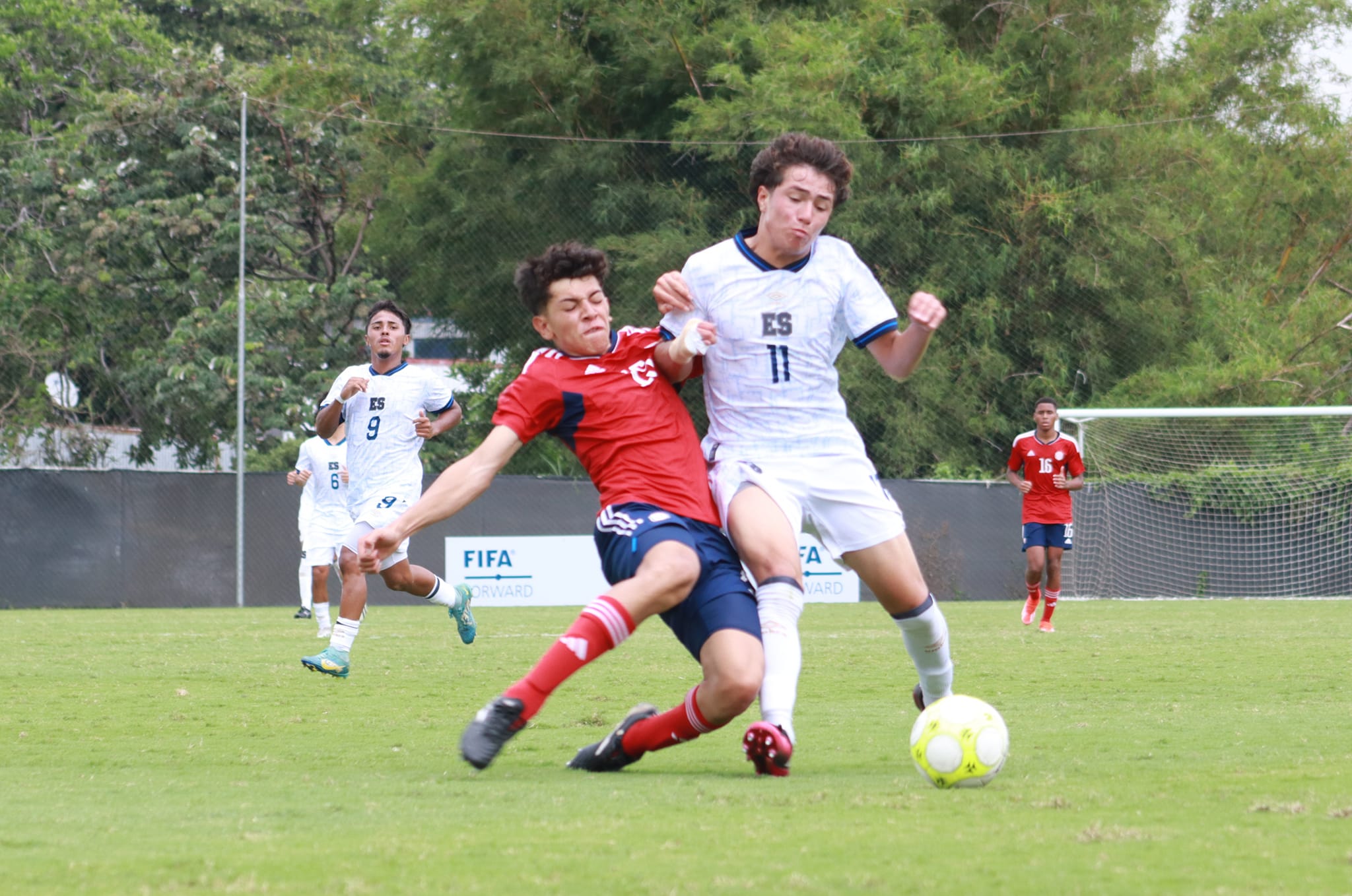 La Selecta Sub 16 perdió 2-1 con Costa Rica.