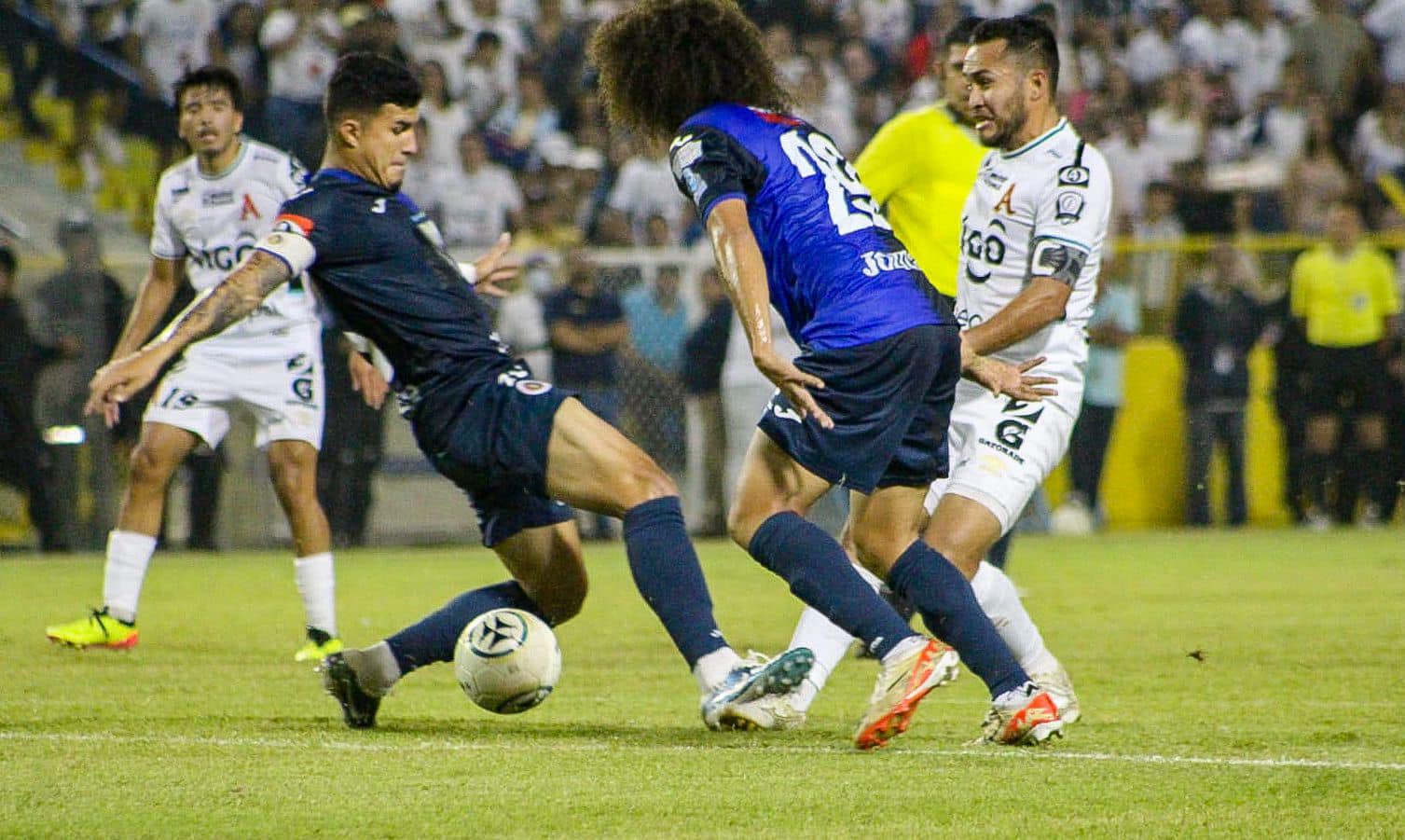Alianza elima a FAS y se clasifica a la gran final.