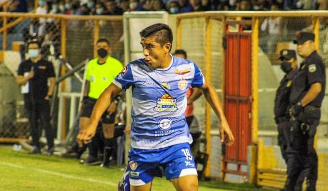 Julio Amaya nuevo refuerzo del Isidro Metapán.