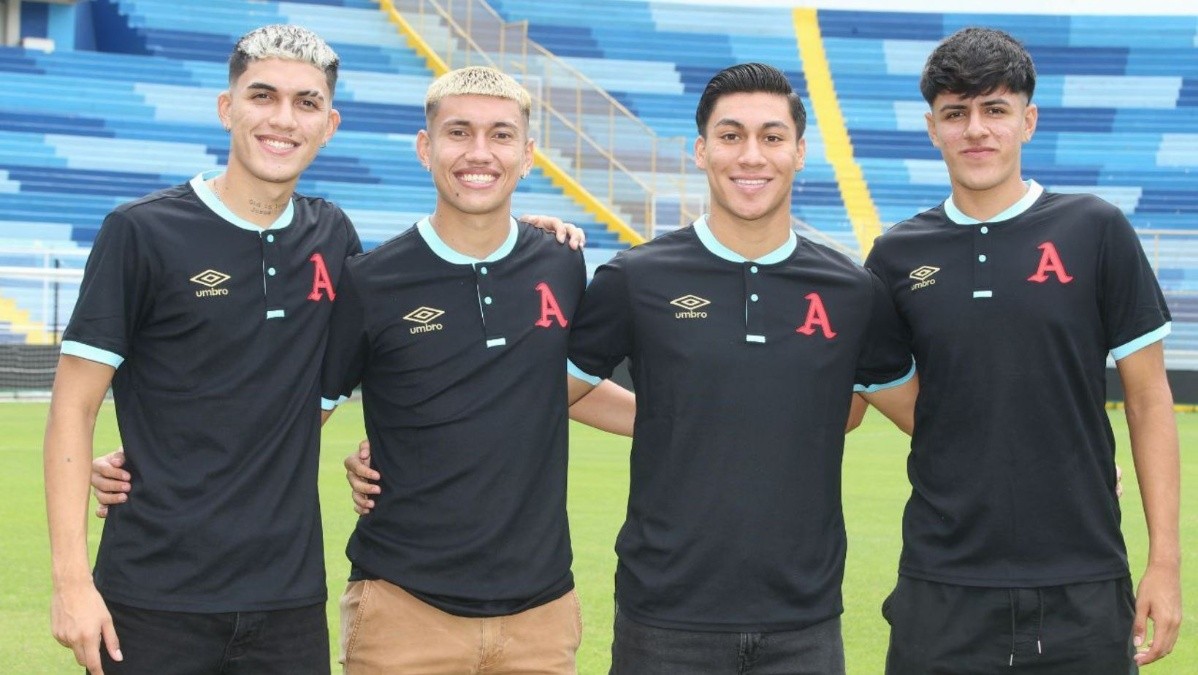 Alianza presenta cuatros nuevos fichajes, para el Apertura 2024.