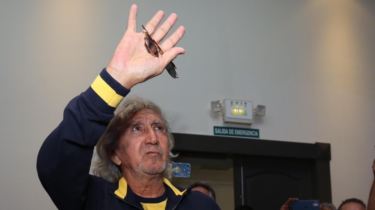 Aplazan homenaje a “Mágico” González