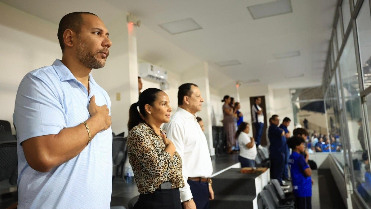 Yamil Bukele hablo, sobre los estatutos de la FESFUT.