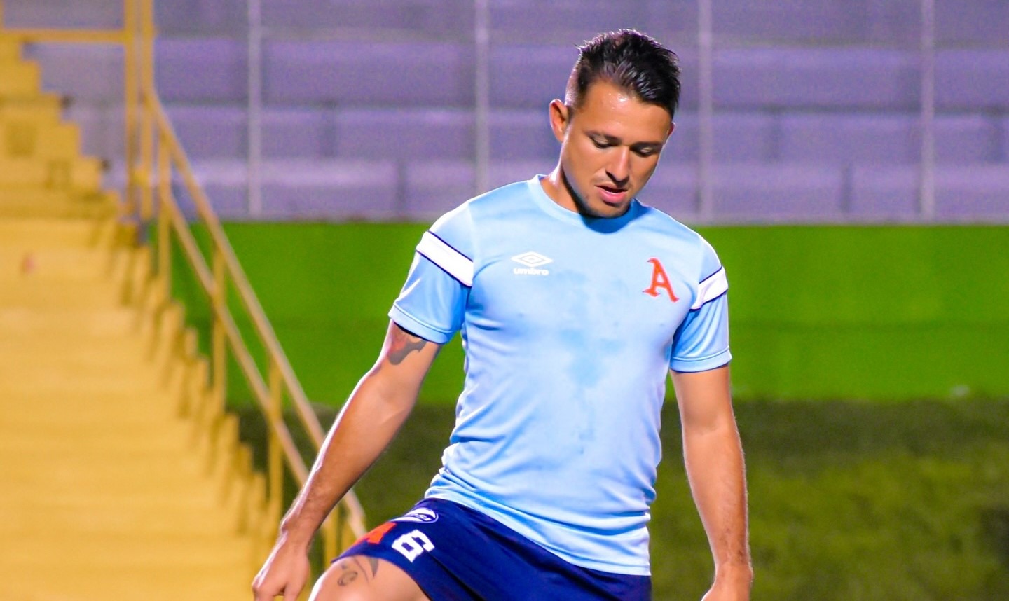 Narciso Orellana es baja por lesión