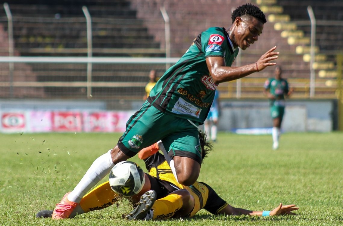 Dragón y Platense empataron sin goles en San Miguel