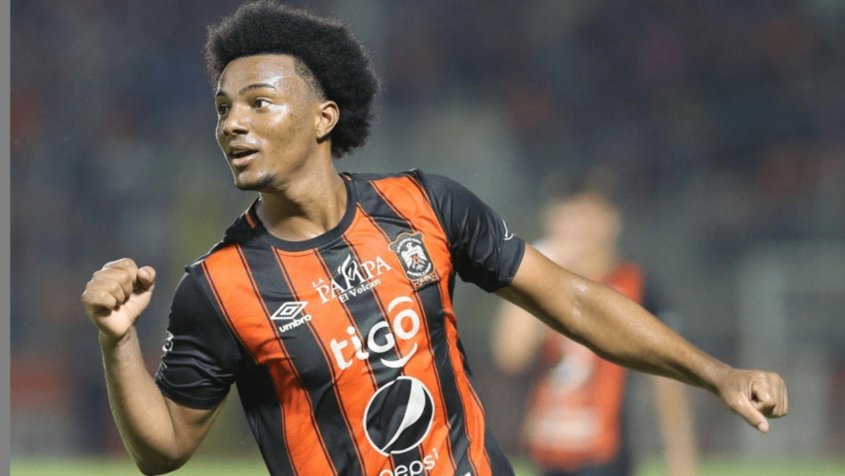 Águila anuncio el regreso de Edgar Medrano para sustituir a Carlos Salazar