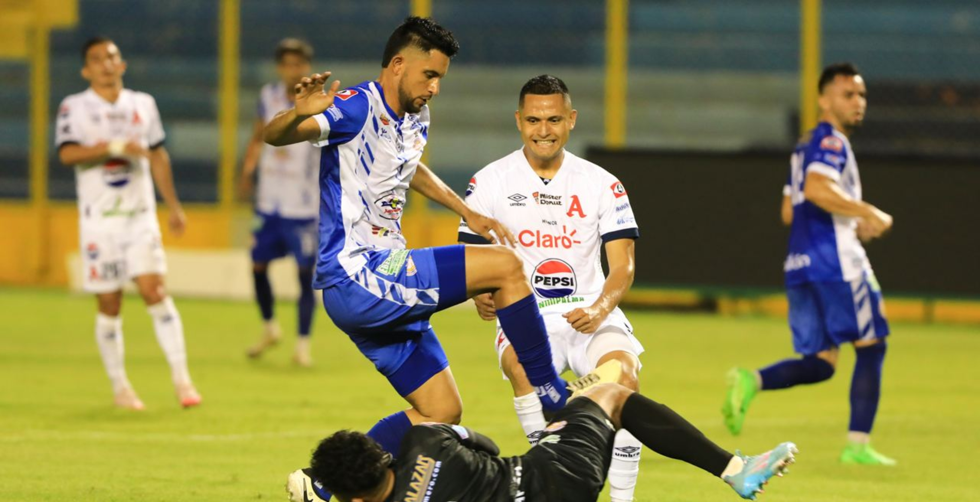 Metapán sorprende al Alianza en el Cuscatlán y sigue con pie firme