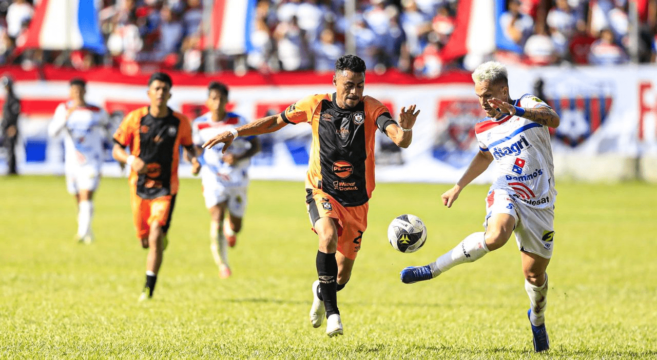 Firpo vence al Águila y es líder del Apertura 2024