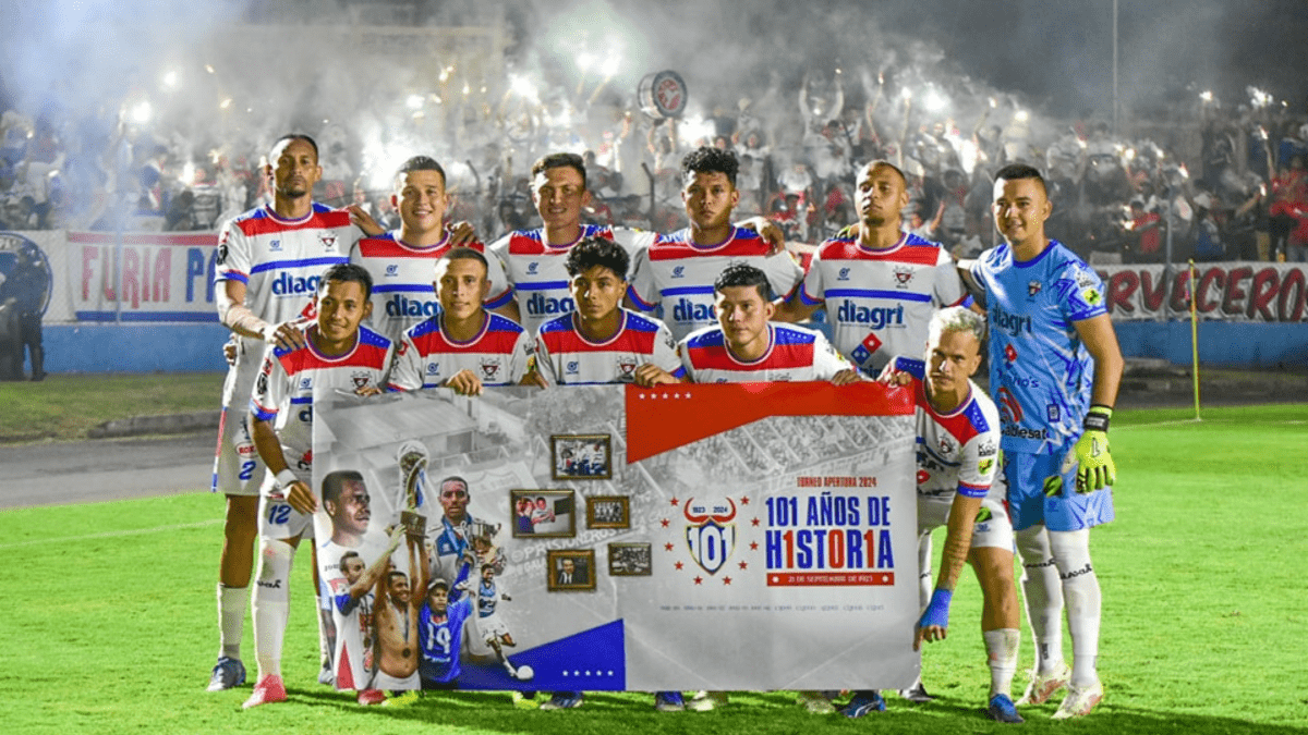 Firpo recibe sanción por uso de pólvora en el Quiteño