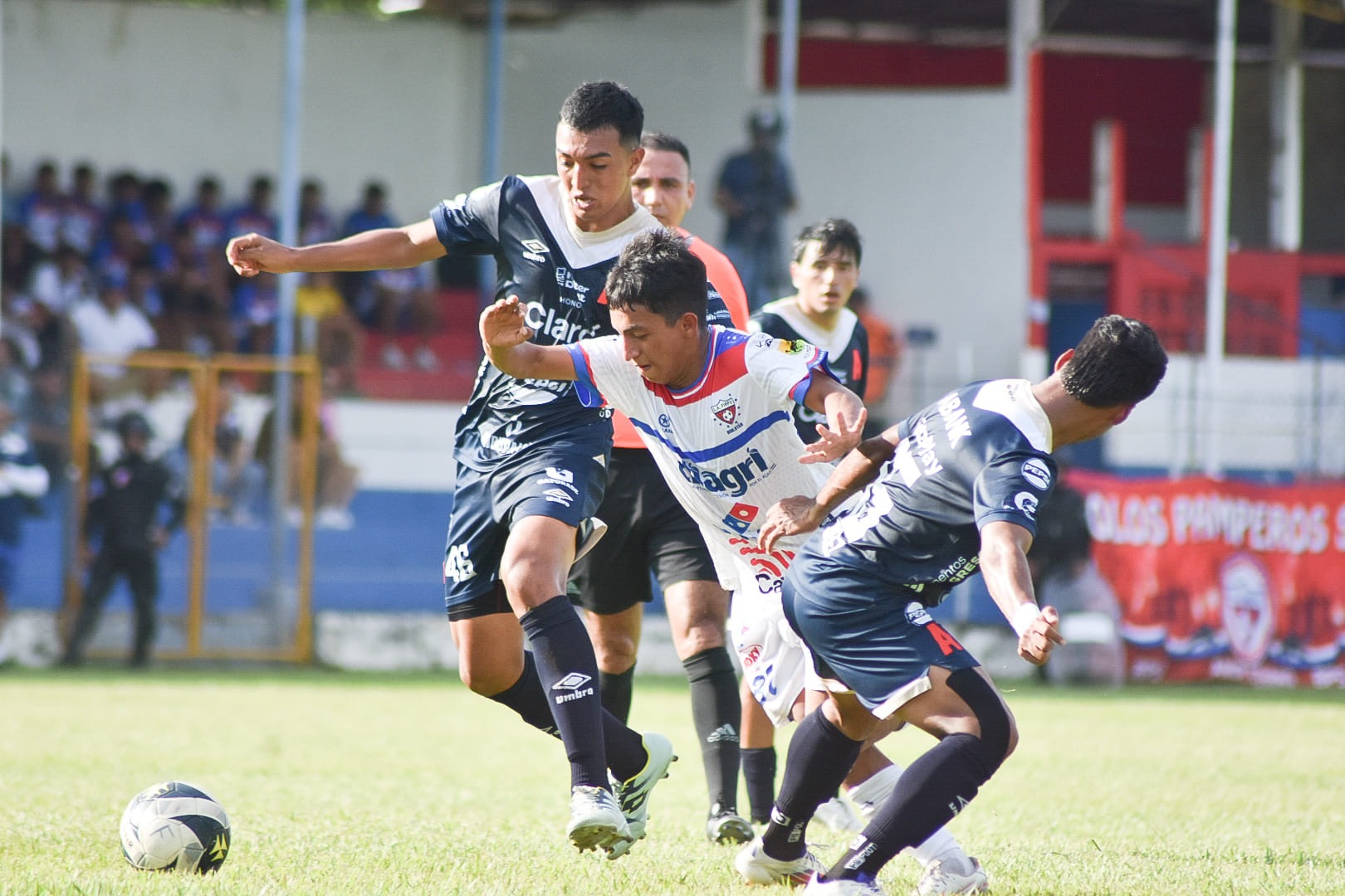 Firpo y Alianza empatan sin goles en Usulután
