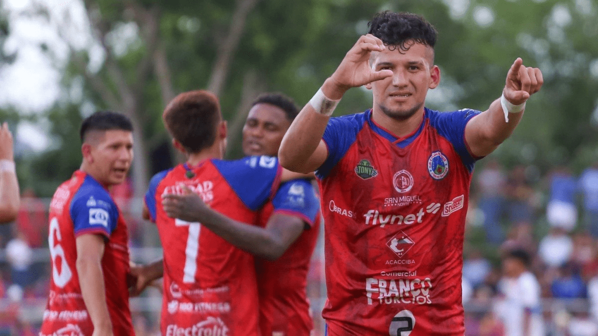 Cacahuatique vence a Firpo y es líder del Apertura 2024