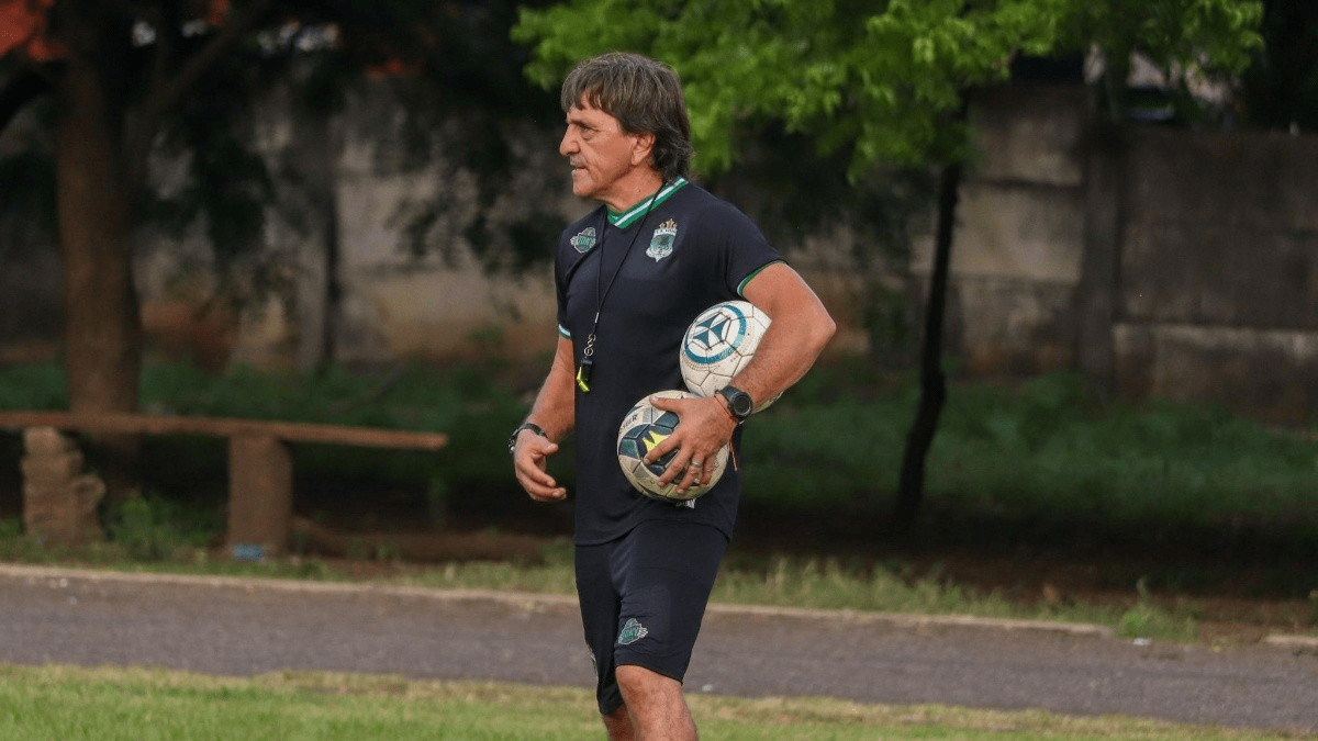 Águila rompe el invicto de Pablo Quiñones con Dragón