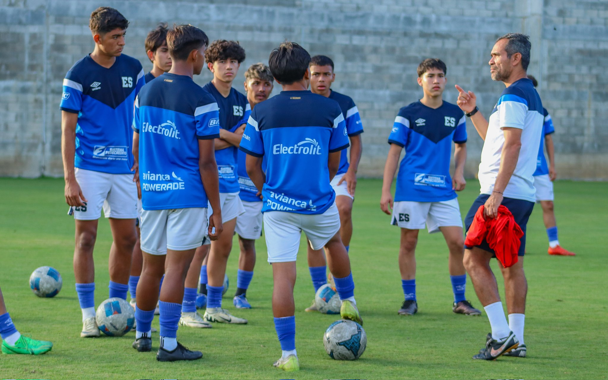 Selecta Sub-17 se prepara para el Premundial