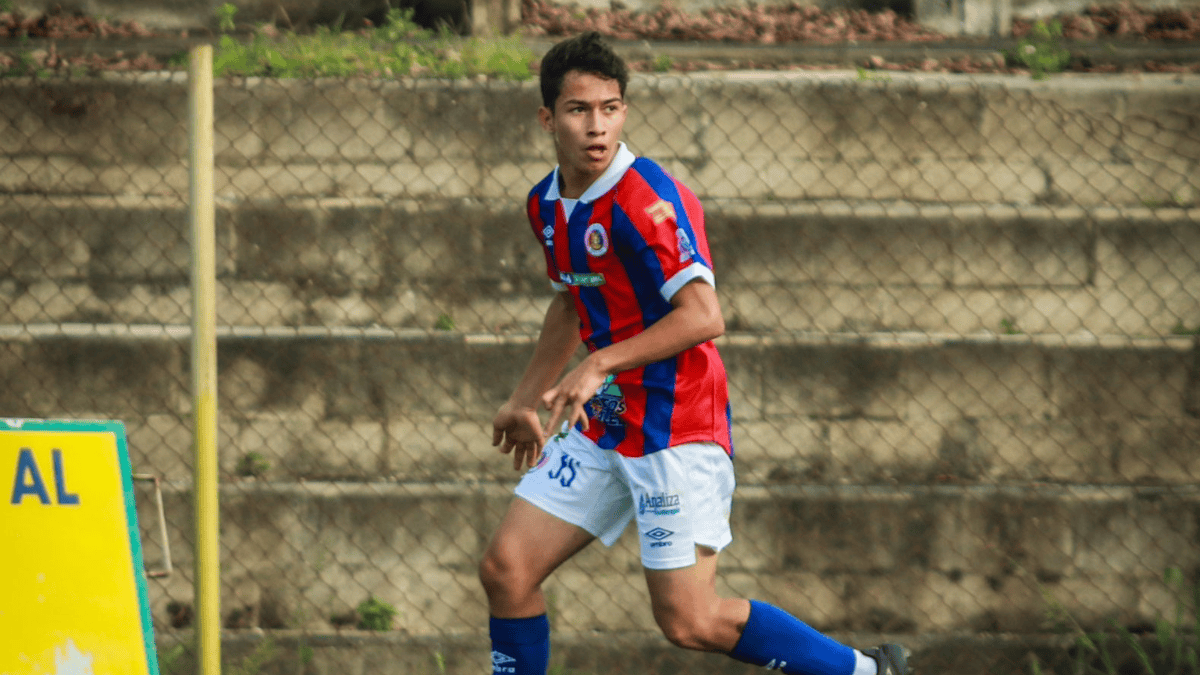 FESFUT invalida el tiempo extra en el partido sub-17 entre FAS y Dragón