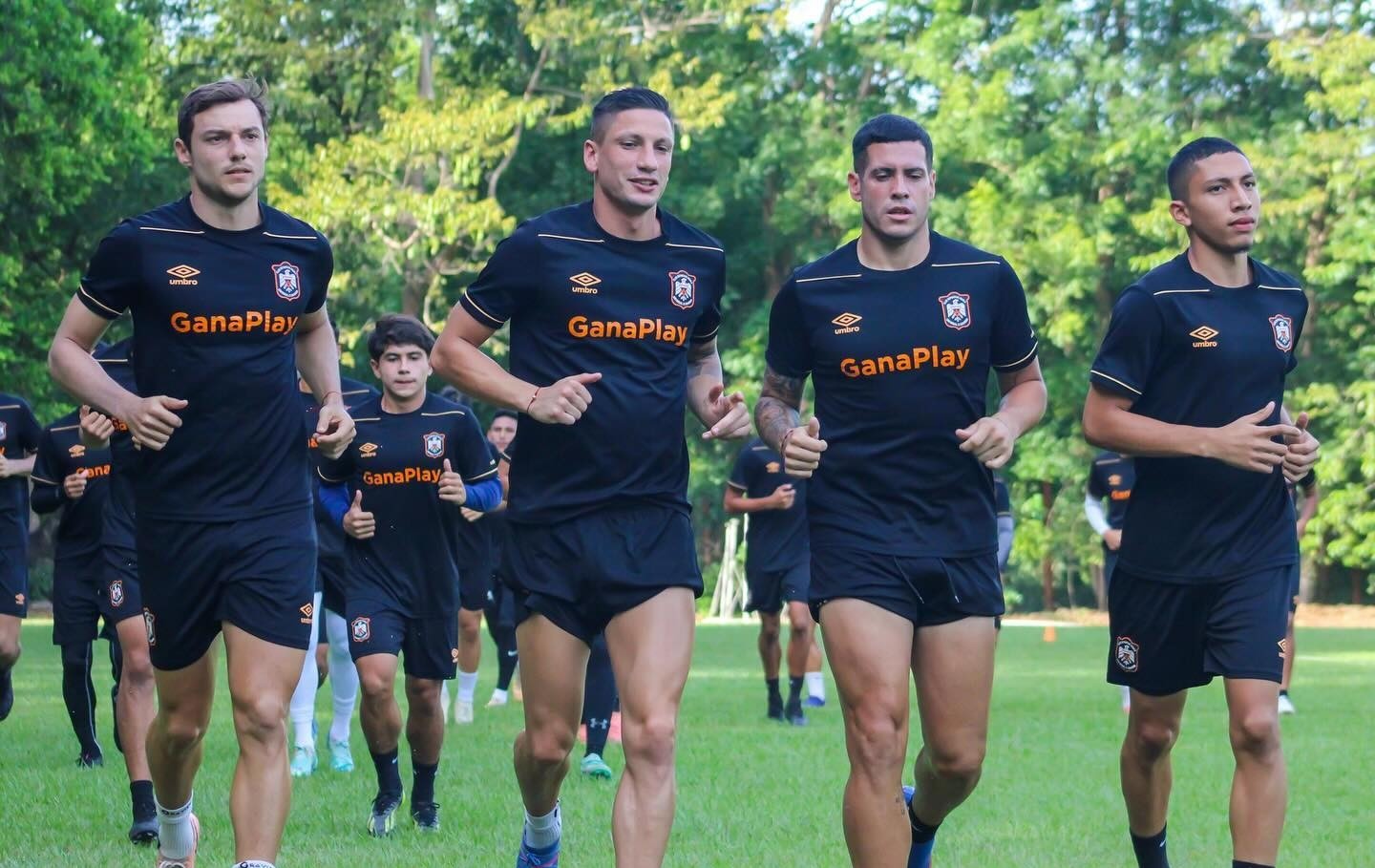 Águila presento a su nueva Junta Directiva