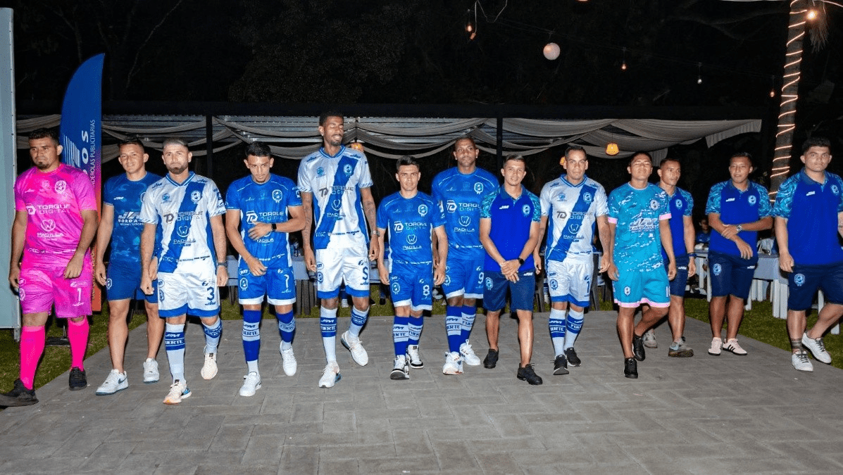 Fuerte San Francisco presentó su nueva indumentaria para el Clausura 2025