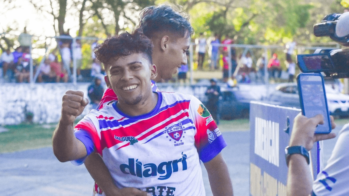 Firpo remonta al Platense y suma sus primeros tres puntos del Clausura 2025