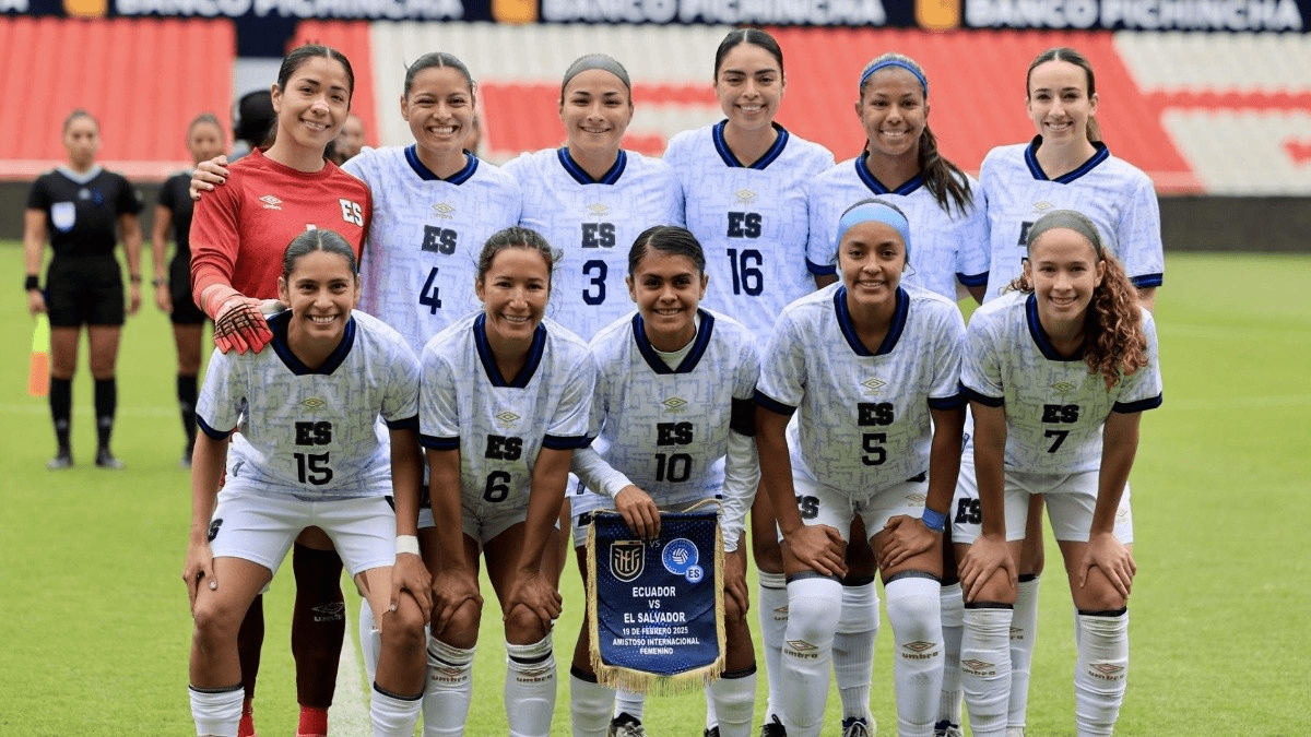 Dura derrota para la Selecta Femenina en su debut ante Ecuador