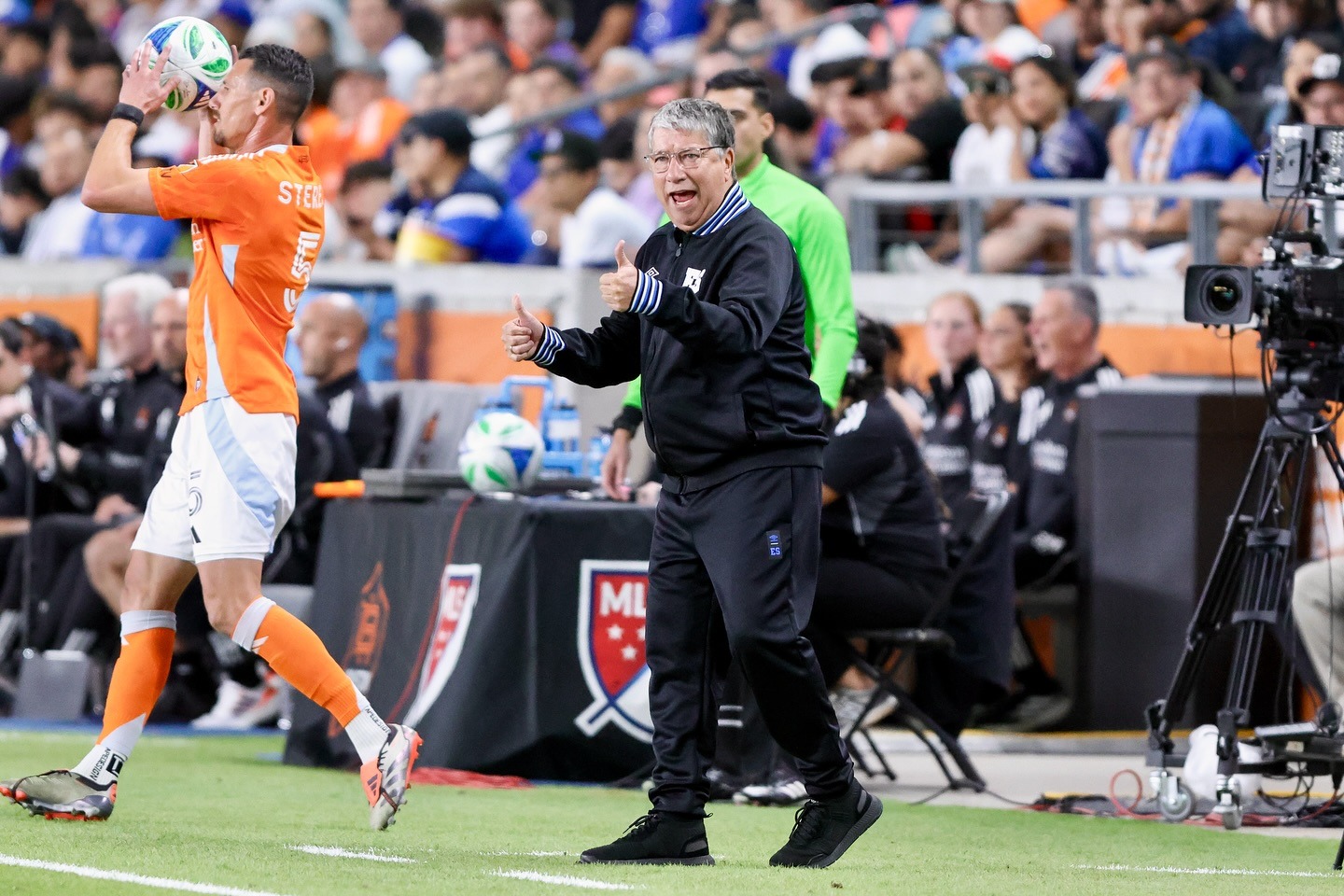 “Hay cosas por mejorar, nos falta” Bolillo Gómez