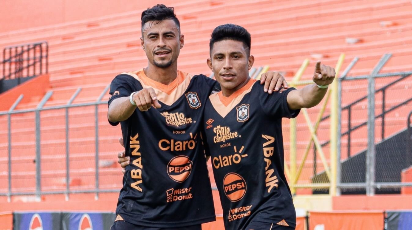 Águila derrota a Dragón en San Miguel