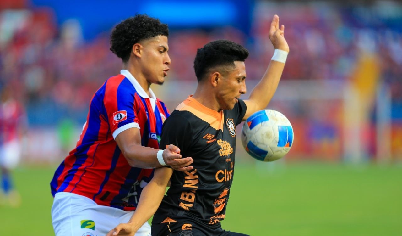 FAS y Águila reparten unidades en el Quiteño