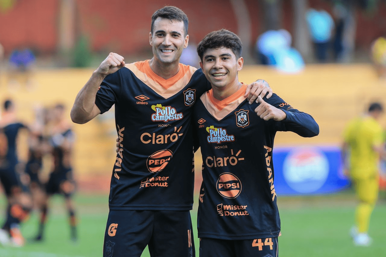 Águila derrota a Once Deportivo y se pone segundo lugar del Clausura