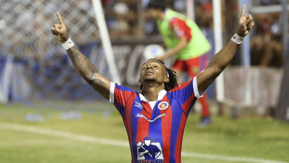 “El fútbol es de revancha” Edgar Medrano