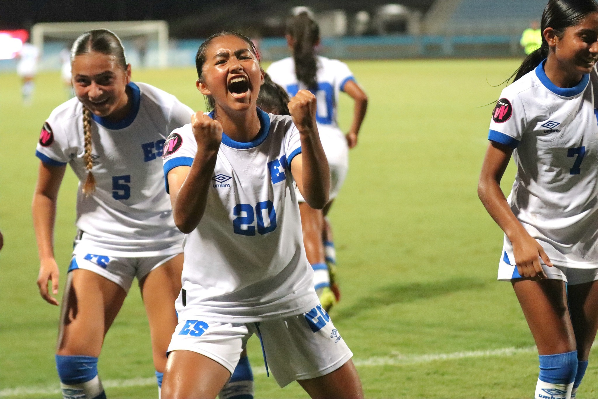 Madre de jugadora Sub-17 denuncia gritos y maltrato verbal del técnico Eric Acuña