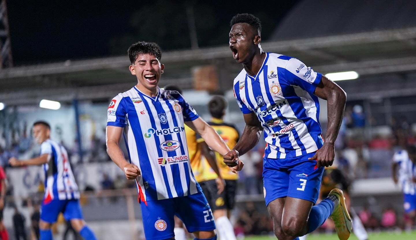 Triunfo al límite de Metapán ante Platense