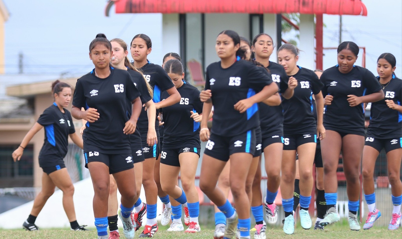 La Azulita femenina en busca del triunfo ante Trinidad y Tobago