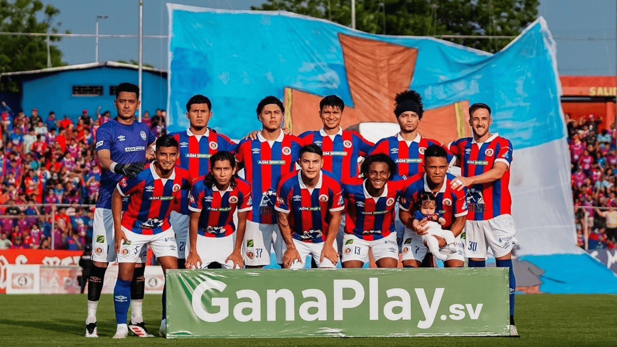 FAS recibe advertencia por el uso de pólvora en su estadio