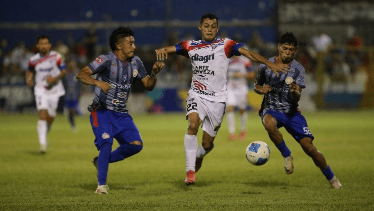 Firpo y Metapán empatan sin goles en Usulután