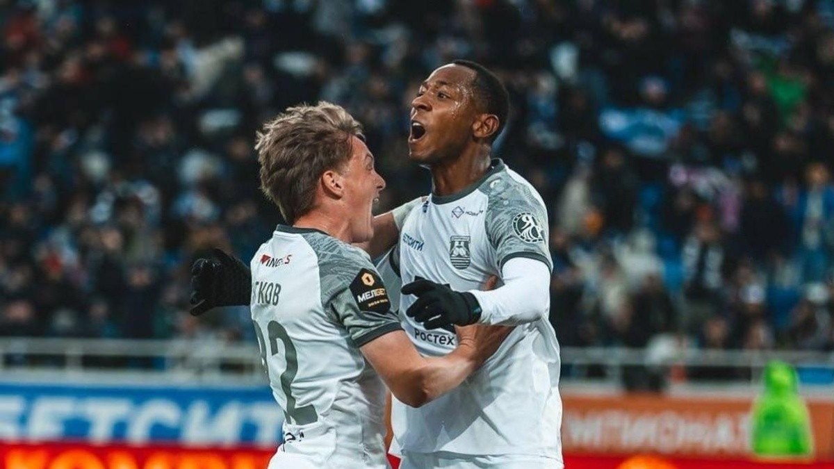 Brayan Gil y el Baltika ascendieron a la Primera División del fútbol ruso