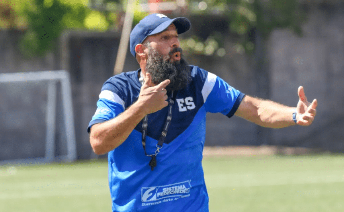 Eric Acuña, suspendido tres meses y multado tras denuncia en el Premundial Sub-17