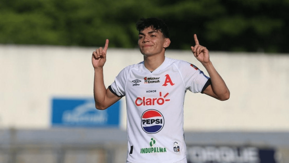 Alianza gana con gol de Leo Menjívar y lleva ventaja para el Cuscatlán
