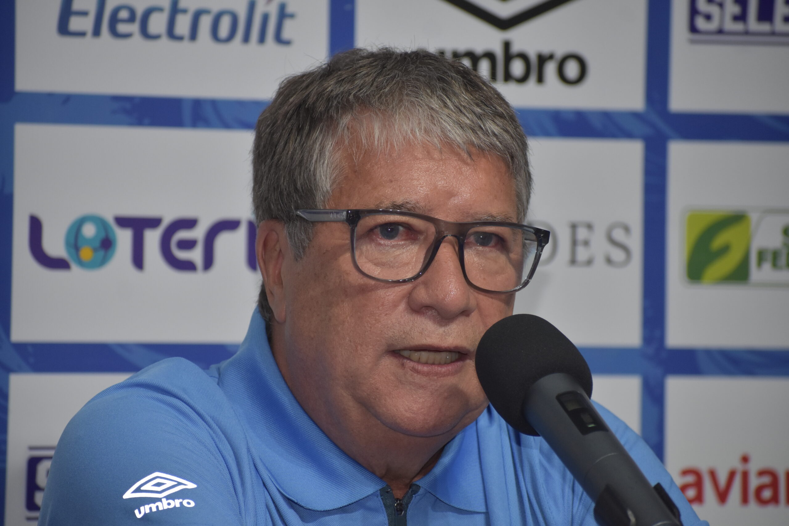 “En las eliminatorias a veces no se juega ni tan bonito” Hernán Bolillo Gómez