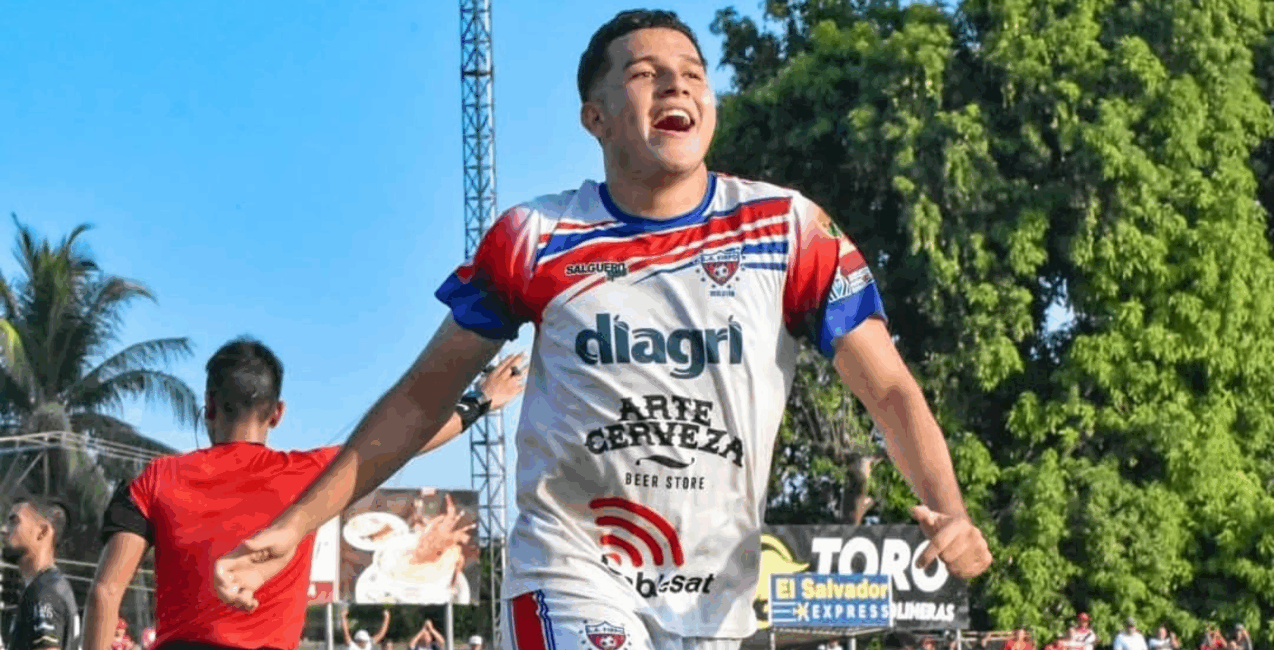 Styven Vásquez pide disculpas a la afición y a la selección