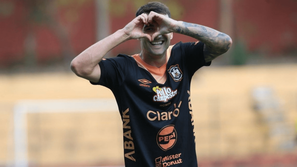 FESFUT gestiona la naturalización de Gregori Díaz con miras a la Selecta