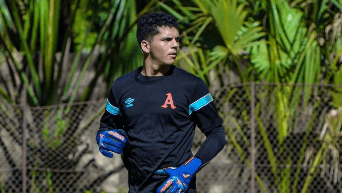 Sergio Sibrián anuncia su salida de Alianza