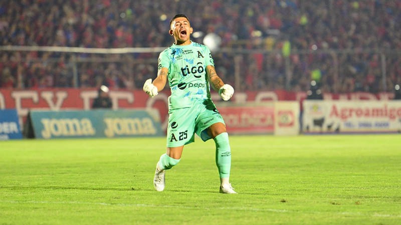 Mario González renueva con Alianza por un año más