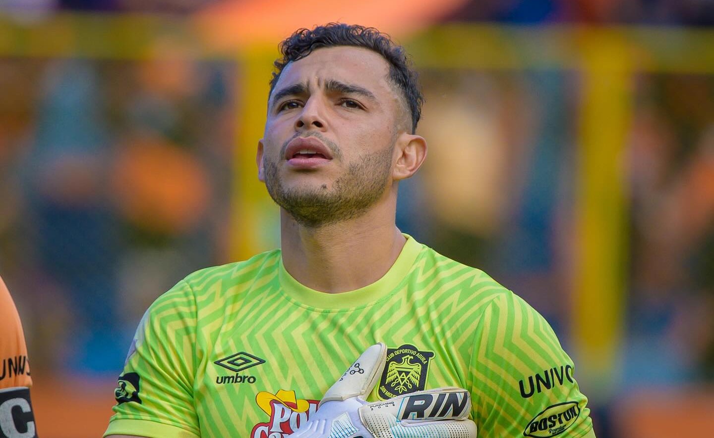 Águila anunció la renovación de Benji Villalobos