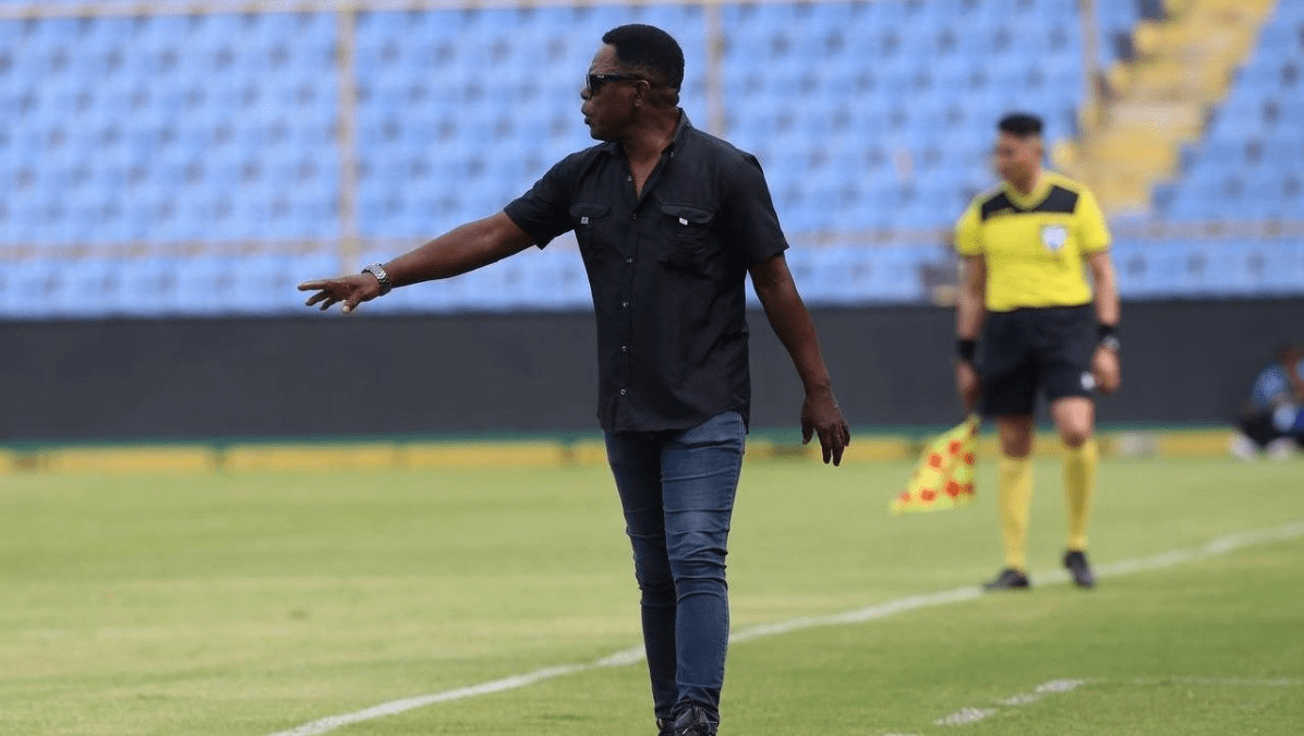 “El equipo se entregó de media cancha para atrás” Alberto Chochera Castillo