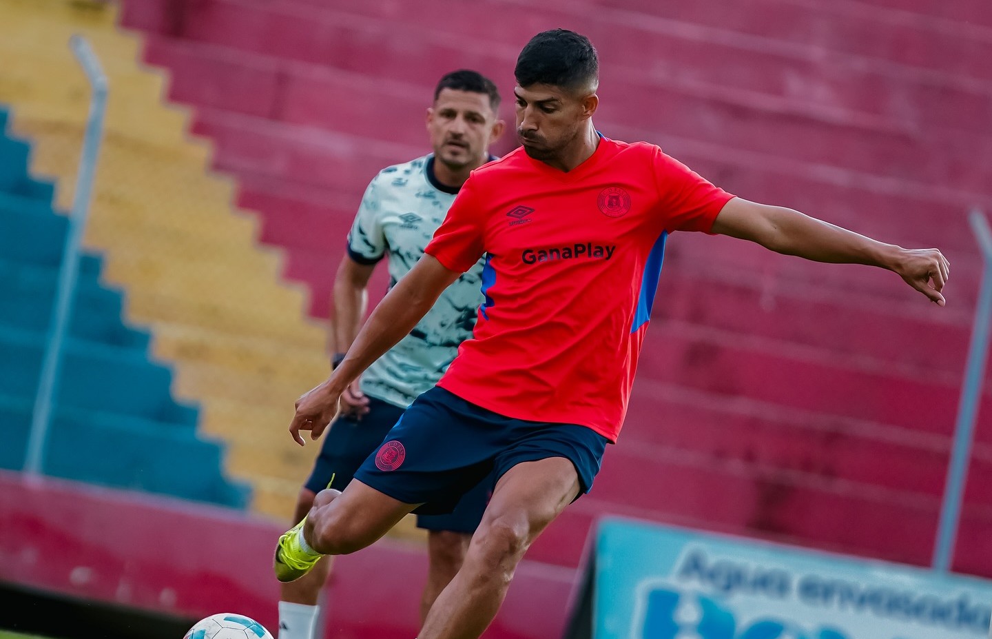 FAS busca volver a la senda de la victoria y recupera la primera posición