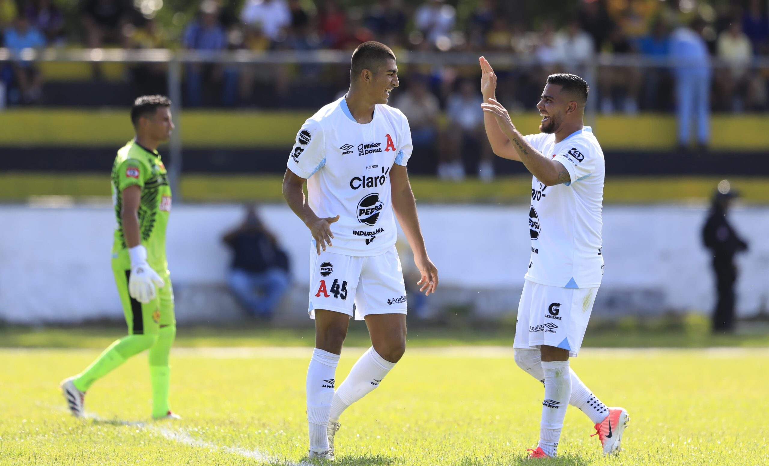 “El profe le dio descanso al plantel que saldrá jugando en Guatemala” William Canales