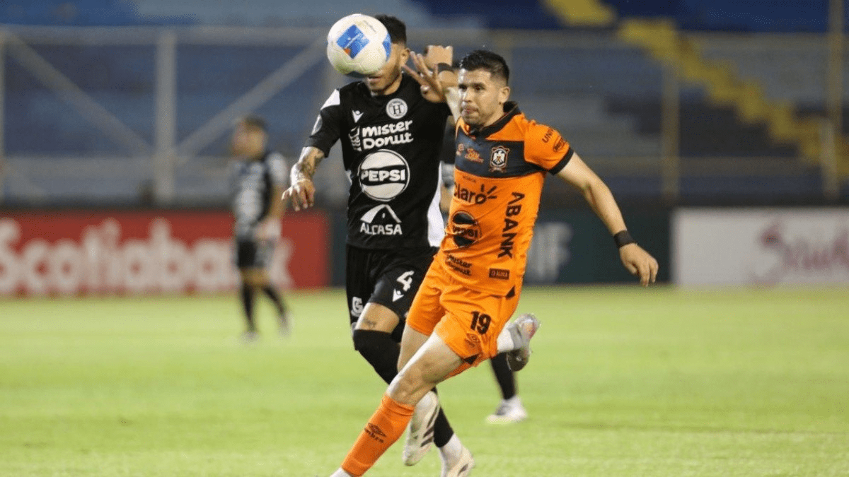 Águila derrota al Hércules en la Copa Centroamericana